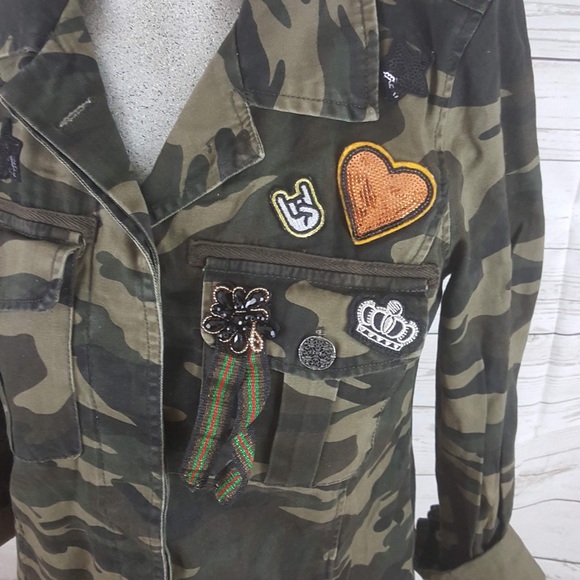 Jolt Woman’s Raw Edge Camo Twill Jacket Patches - Picture 3 of 7